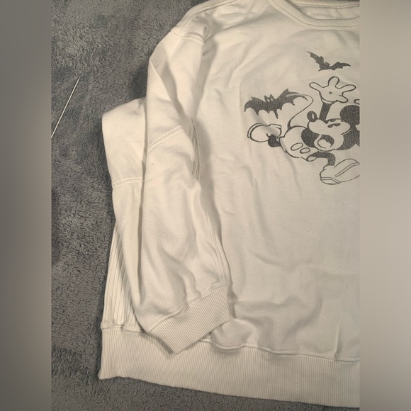 Aerie White Graphic Mickey Mouse Crewneck sweatshirt medium - Picture 2 of 12